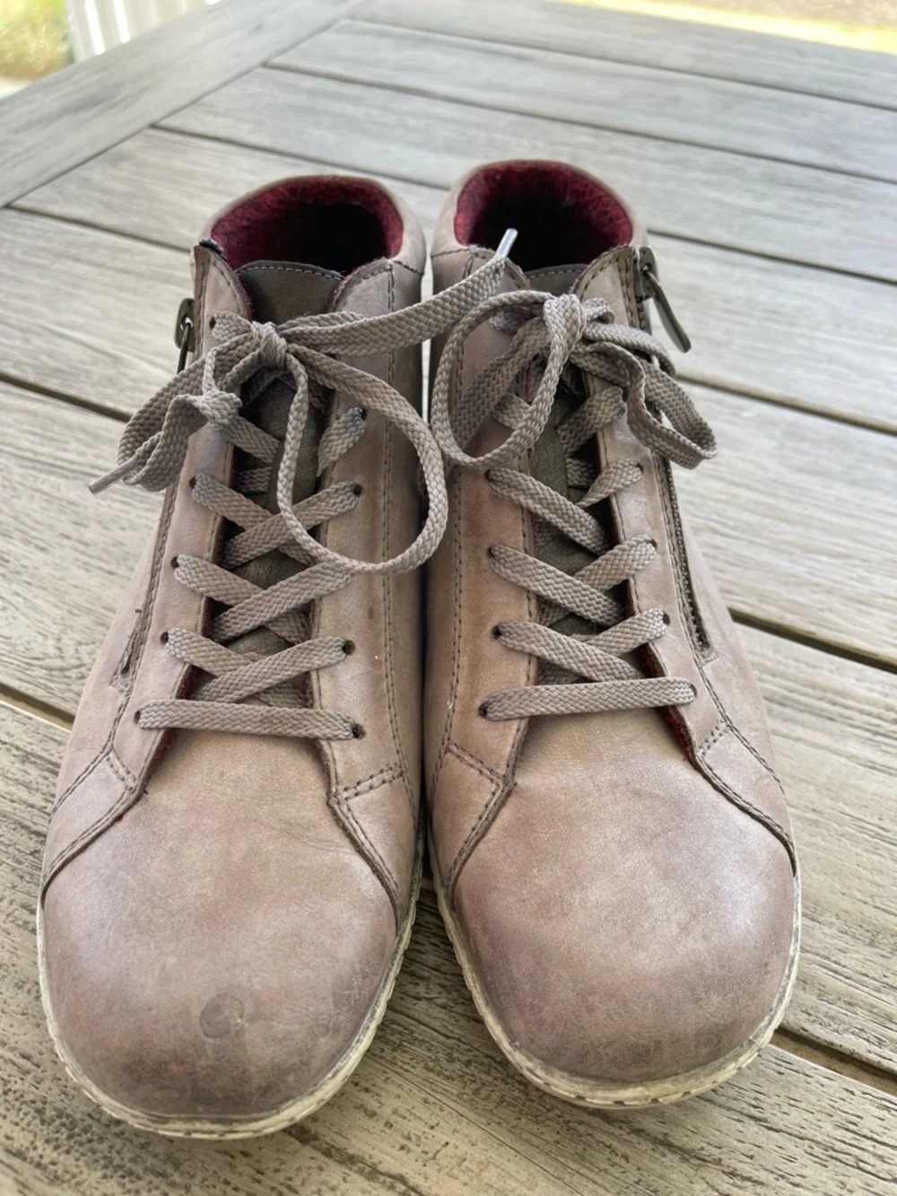 Remonte Taupe Leather Ankle Sneaker Style Boot Womens Size 40 8.5/9